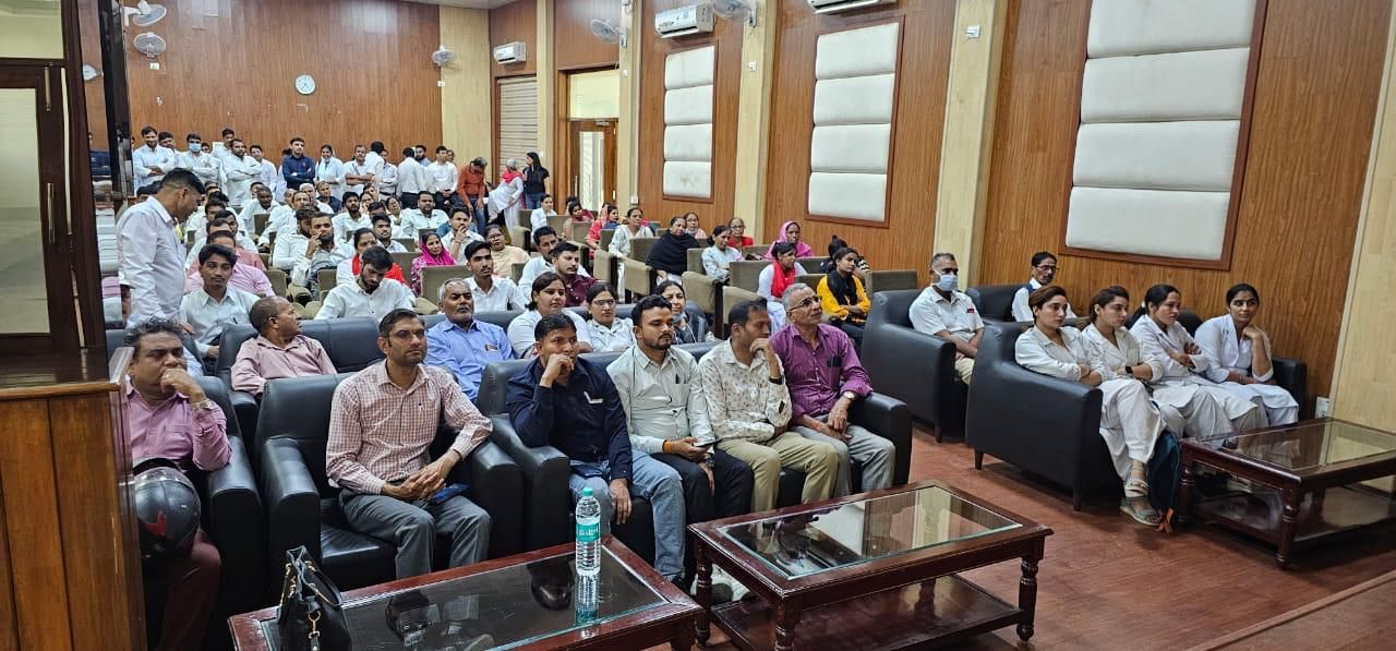 Large-audience awareness session